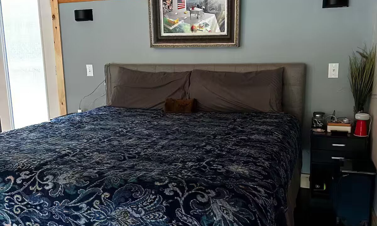 Photo of Bedroom in Mount Vernon