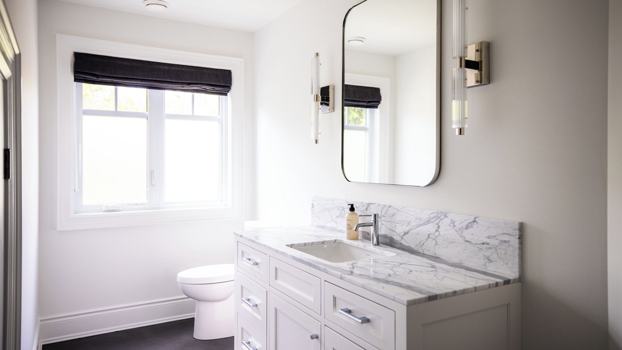 Photo of Bathroom in Oro Station