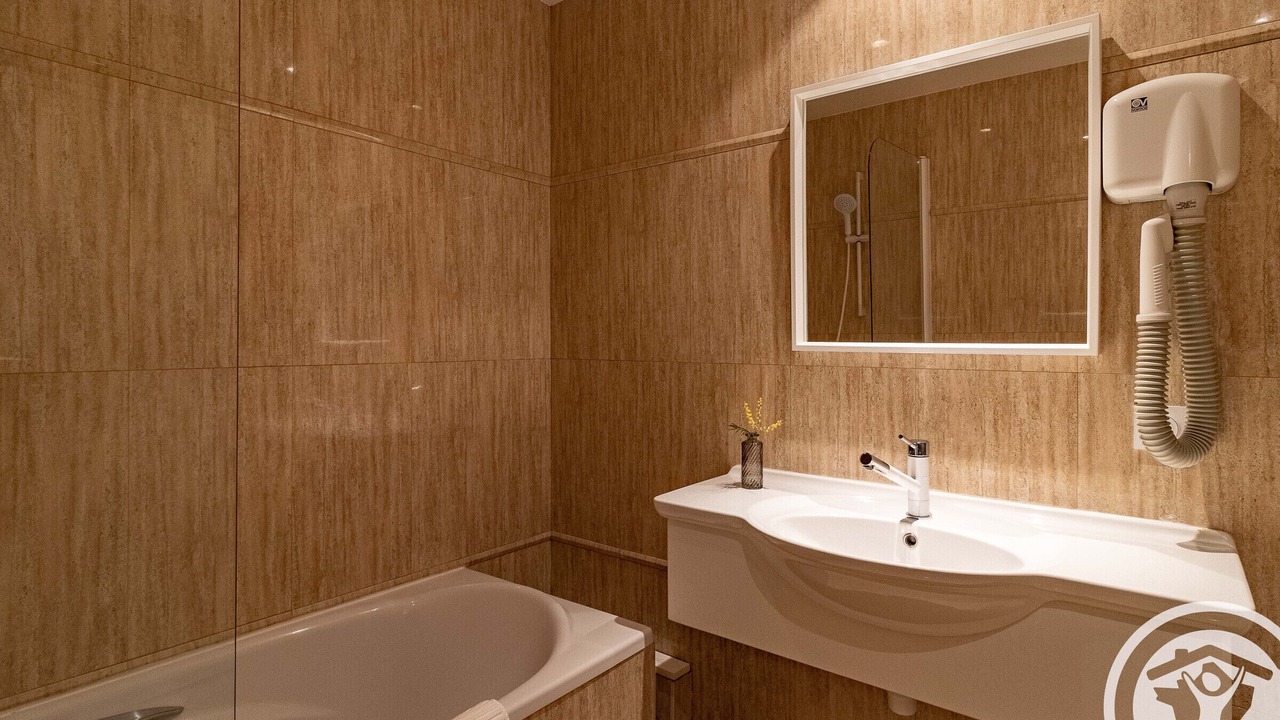 Photo of Bathroom in Cholet