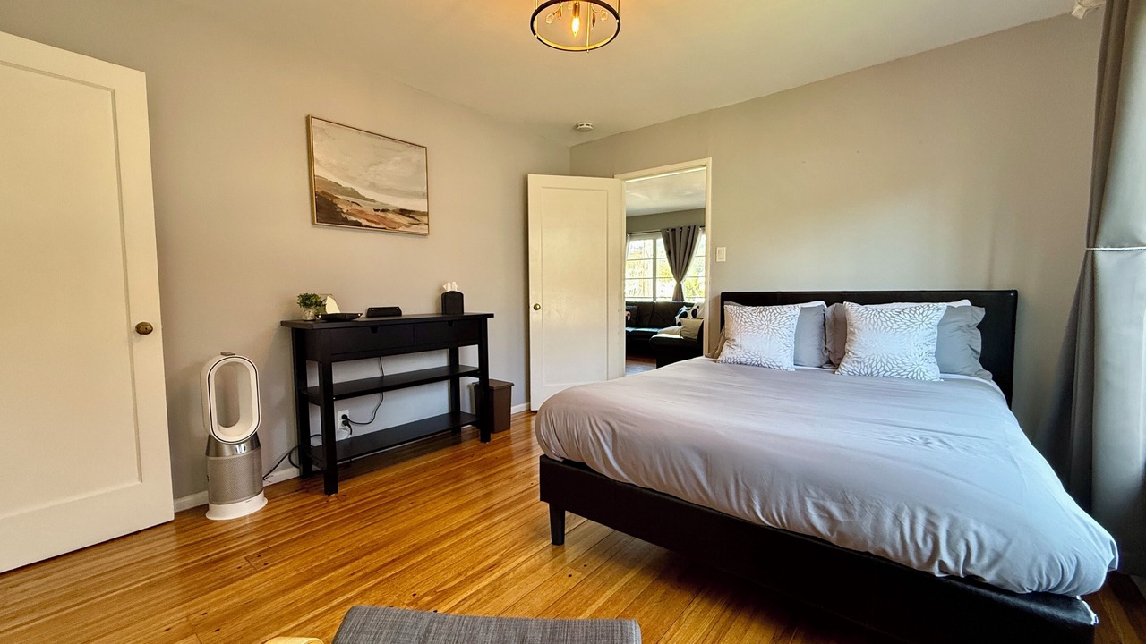 Photo of Bedroom in Richmond Annex