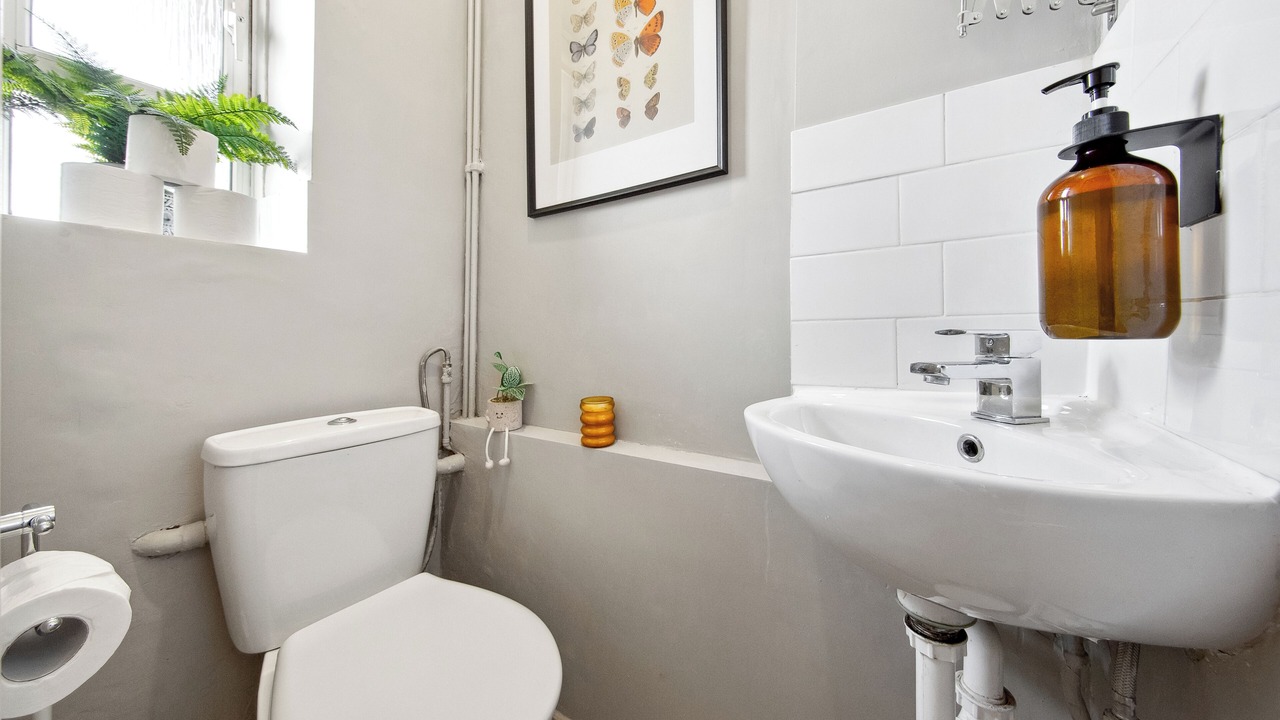 Photo of Bathroom in White City