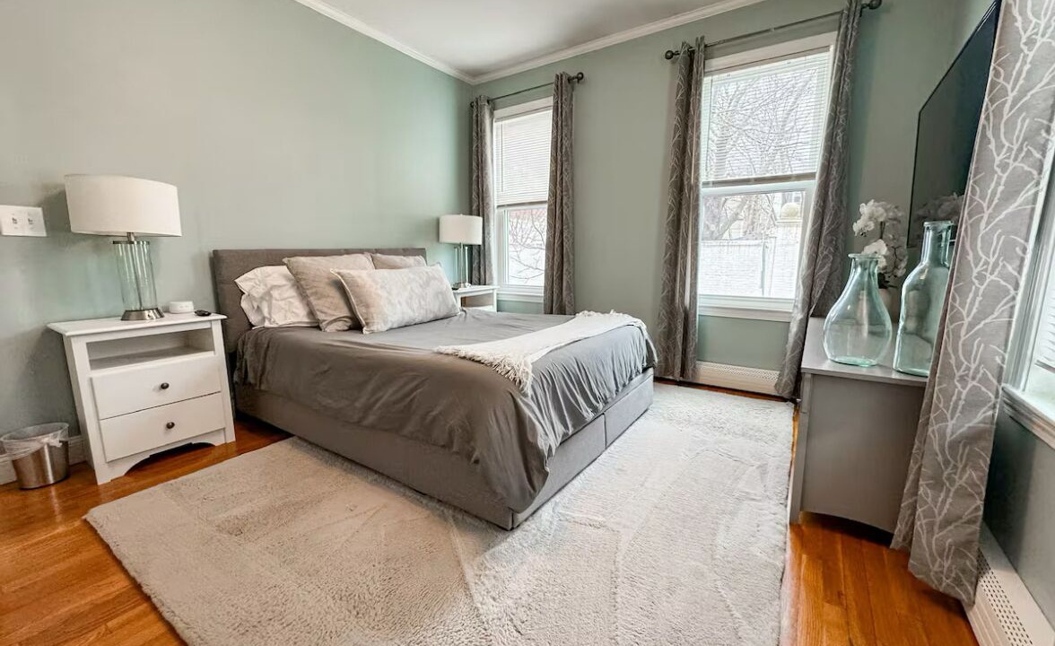 Photo of Bedroom in Columbus Park - Andrew Square