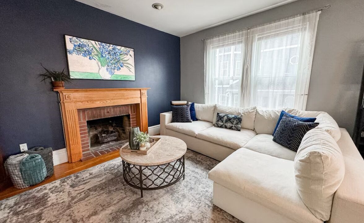 Photo of Livingroom in Columbus Park - Andrew Square