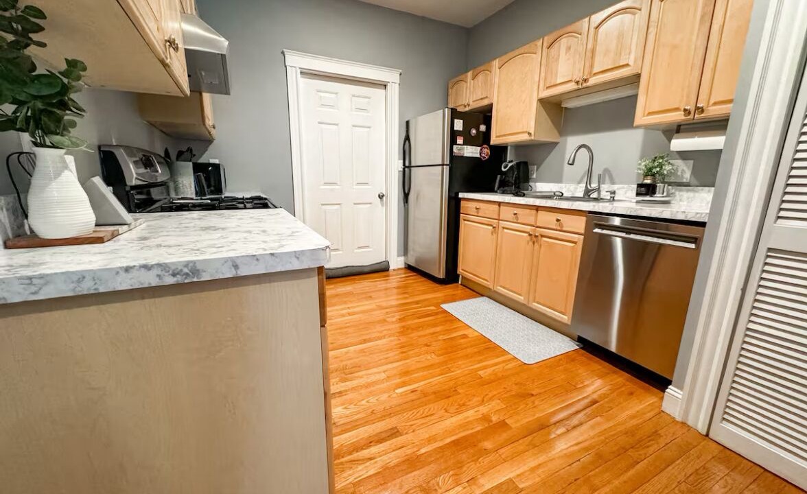 Photo of Kitchen in Columbus Park - Andrew Square