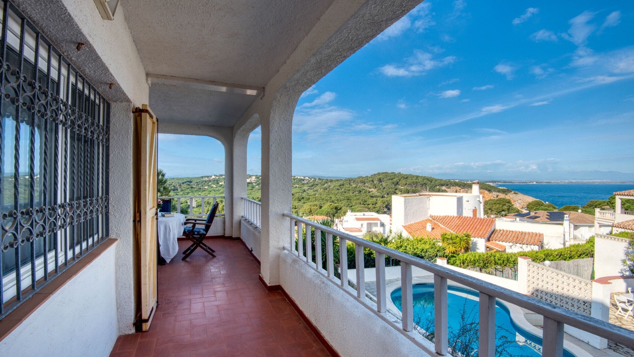 Photo of Others in L'Escala