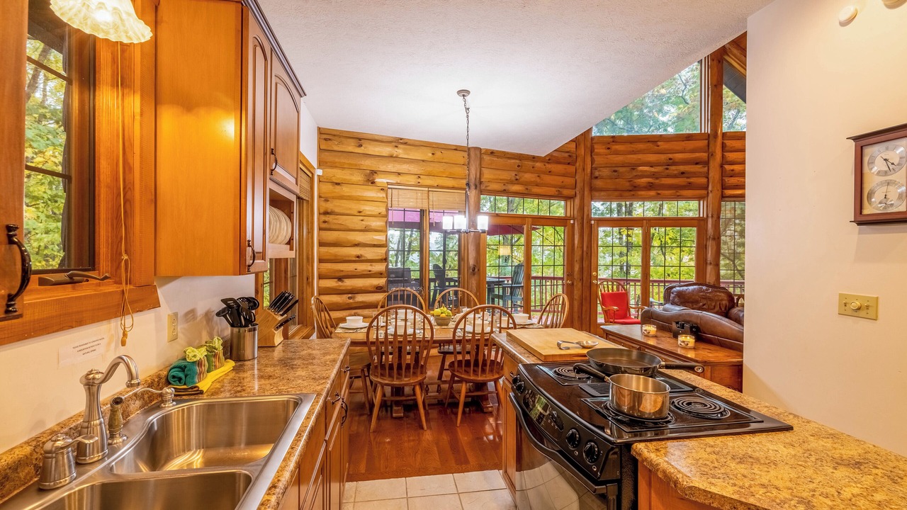 Photo of Kitchen in Slatyfork Farm