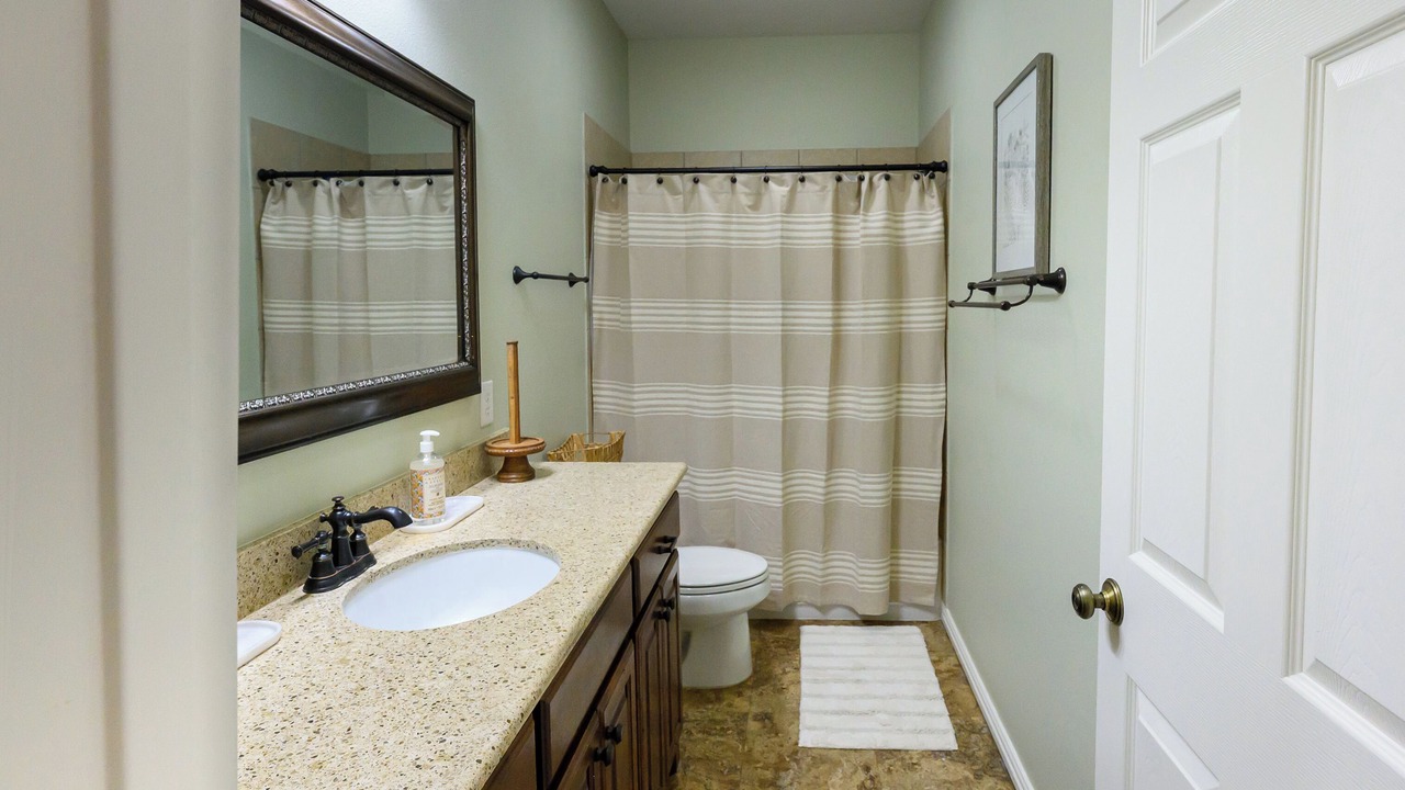 Photo of Bathroom in Era