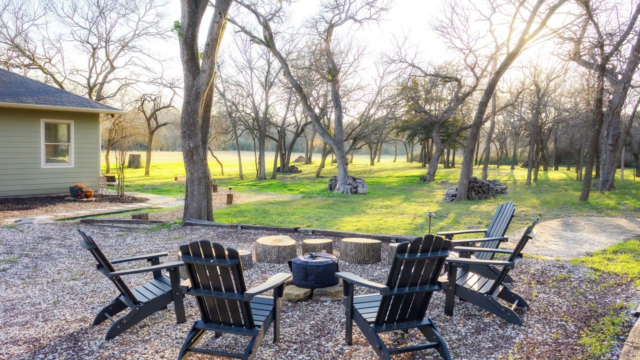 Photo of Outdoor in Era