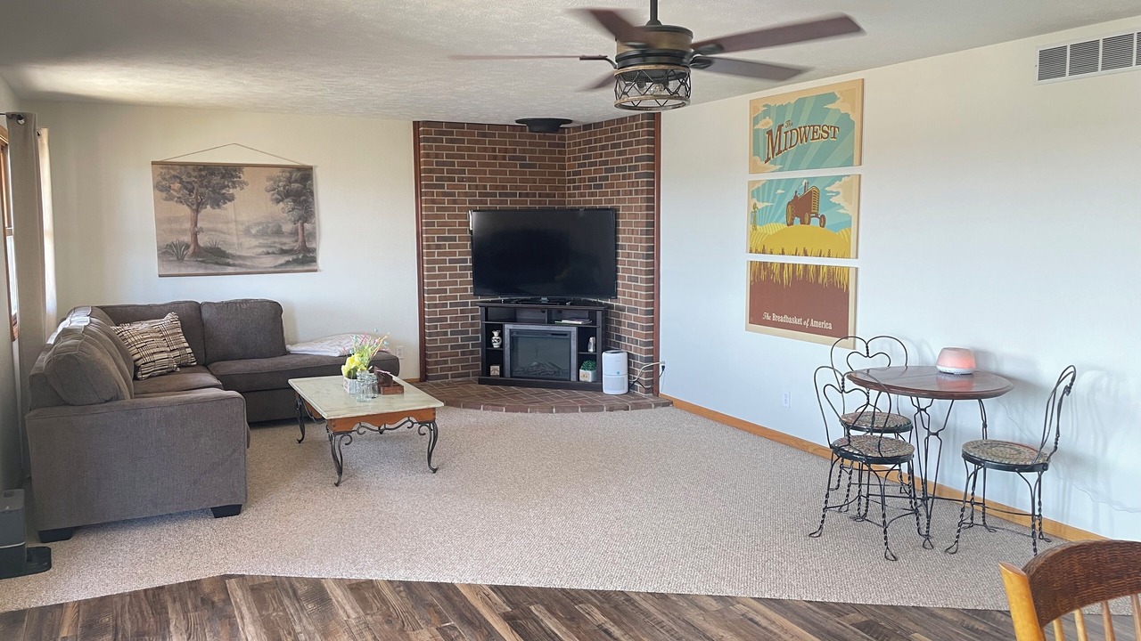 Photo of Livingroom in Salina