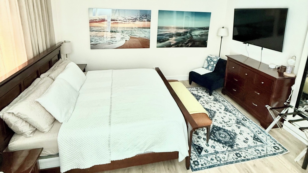 Photo of Bedroom in El Portal
