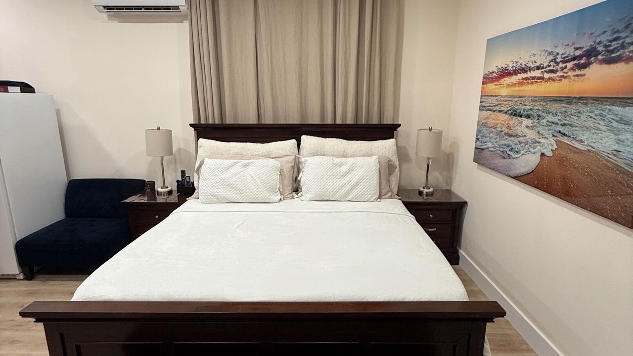 Photo of Bedroom in El Portal