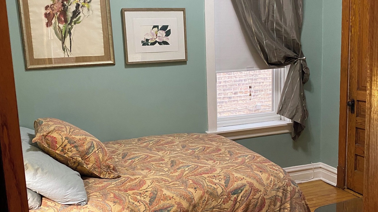 Photo of Bedroom in Logan Square