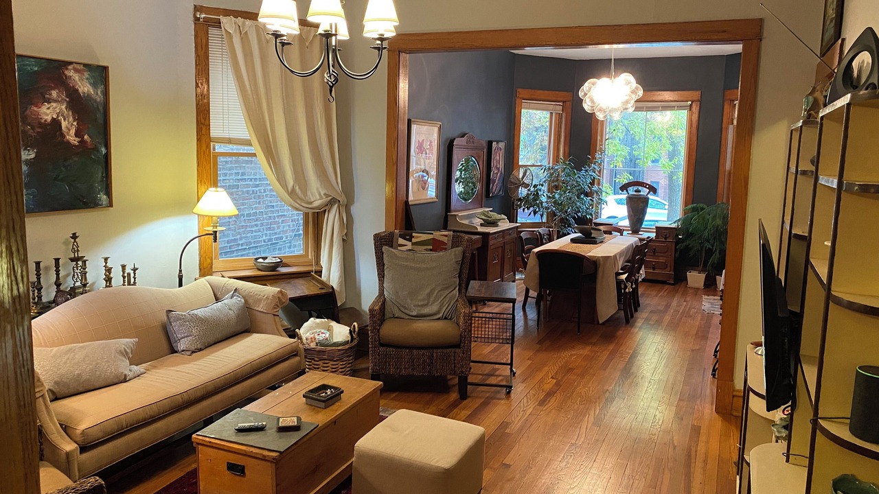 Photo of Livingroom in Logan Square