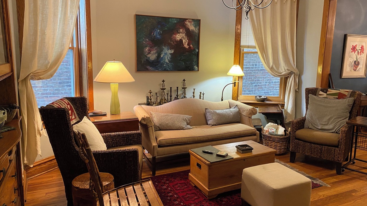 Photo of Livingroom in Logan Square