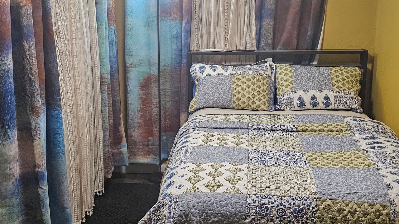 Photo of Bedroom in Carrolls