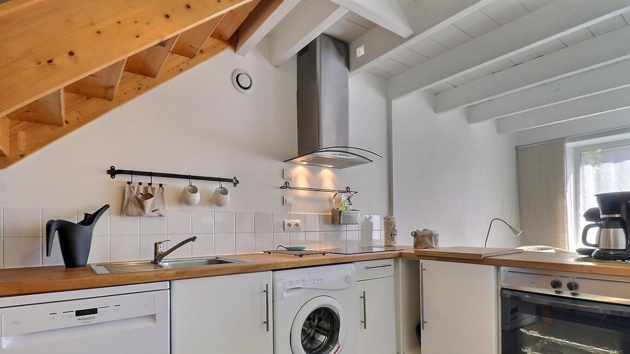 Photo of Kitchen in Saint-Coulomb