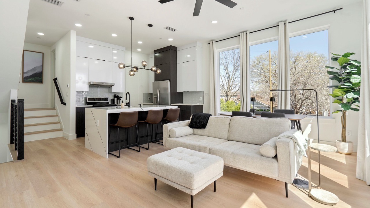 Photo of Livingroom in Old East Dallas