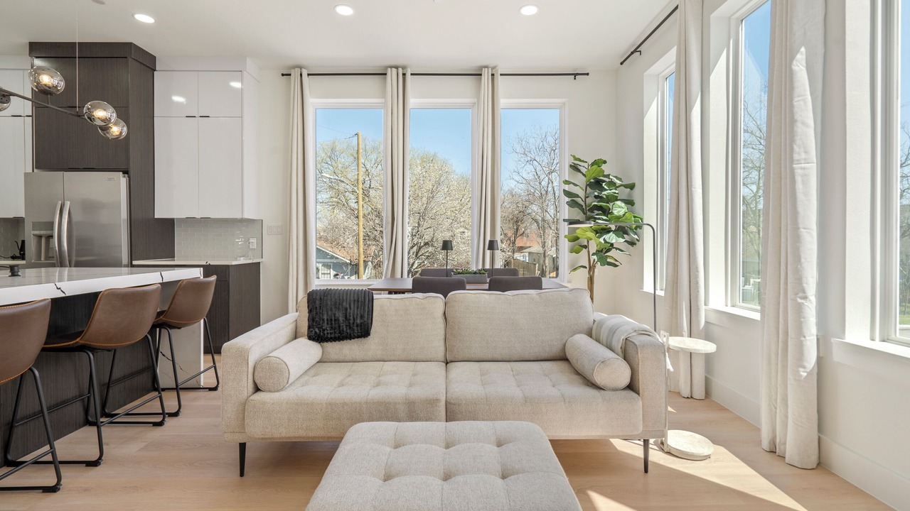 Photo of Livingroom in Old East Dallas