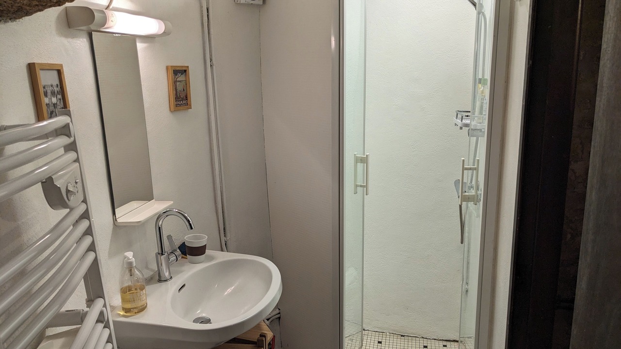 Photo of Bathroom in Saint-Germain-en-Cogles