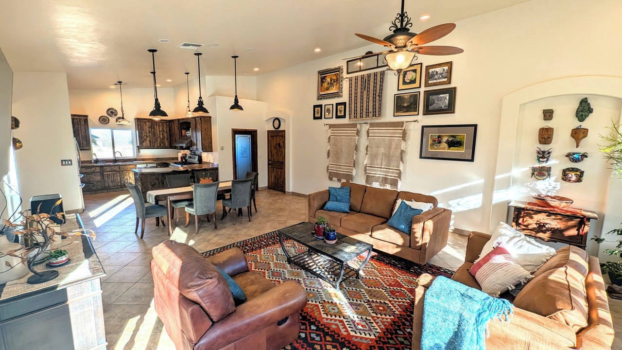 Photo of Livingroom in Cochise