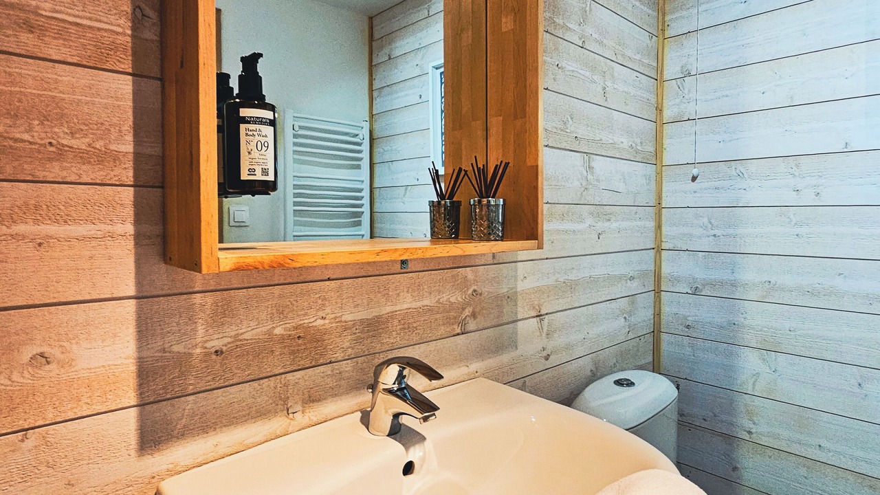 Photo of Bathroom in Etivey