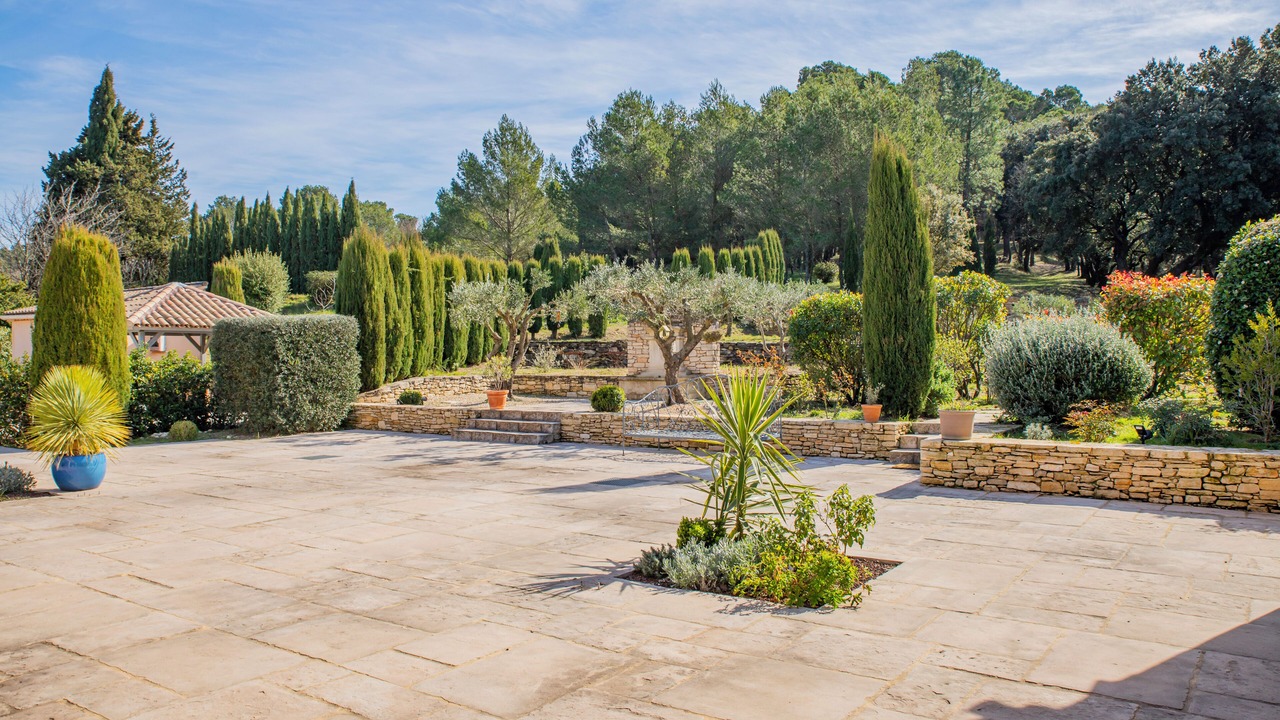 Photo of Outdoor in Uchaux