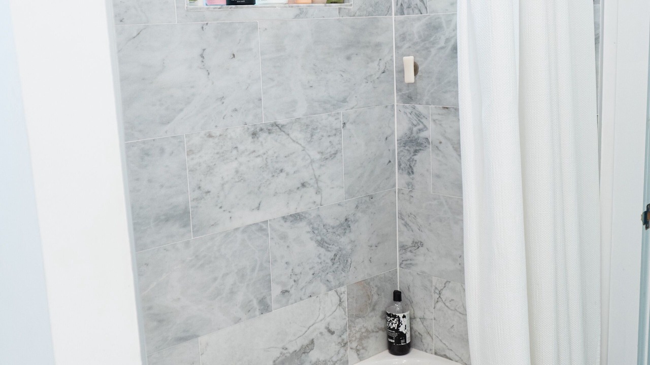 Photo of Bathroom in El Portal