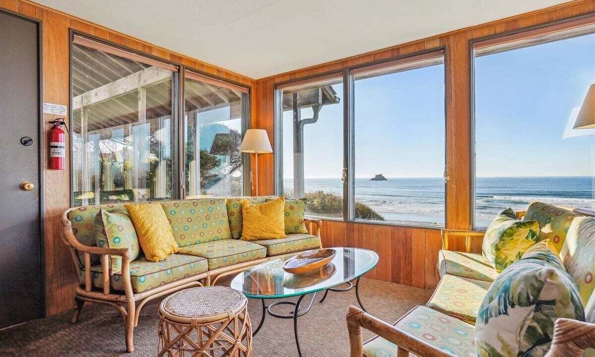 Photo of Bedroom in Arch Cape
