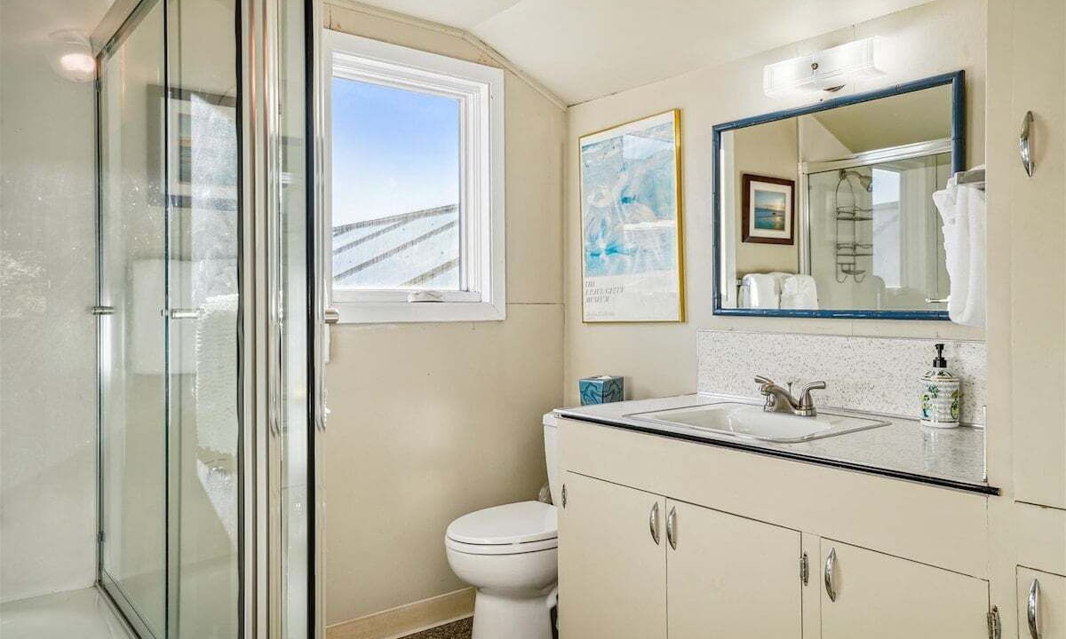 Photo of Bathroom in Arch Cape