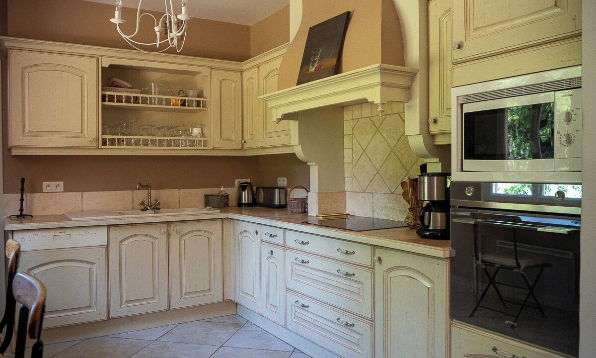 Photo of Kitchen in Saint-Etienne-les-Orgues