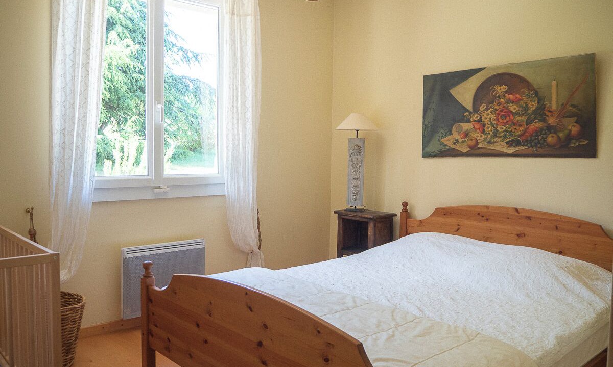 Photo of Bedroom in Saint-Etienne-les-Orgues
