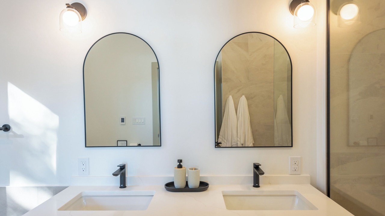 Photo of Bathroom in Beach Meadows