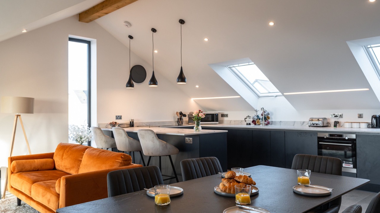 Photo of Others in The Lizard