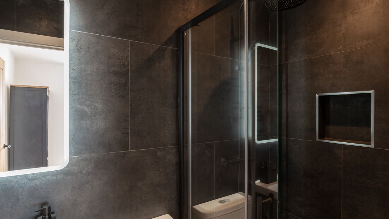 Photo of Bathroom in The Lizard