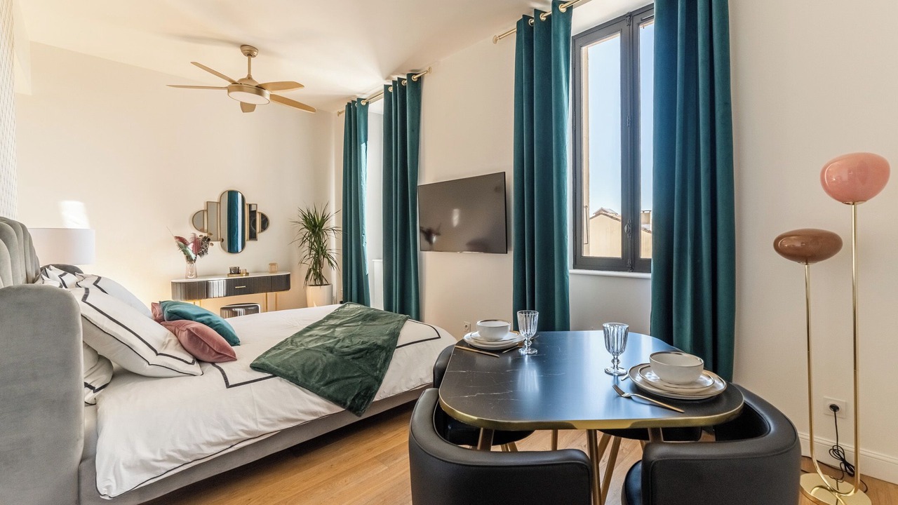 Photo of Bedroom in Convention