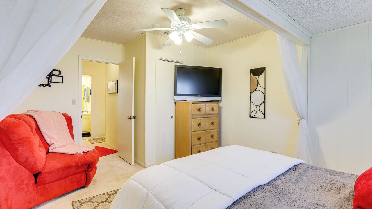 Photo of Bedroom in Hardy