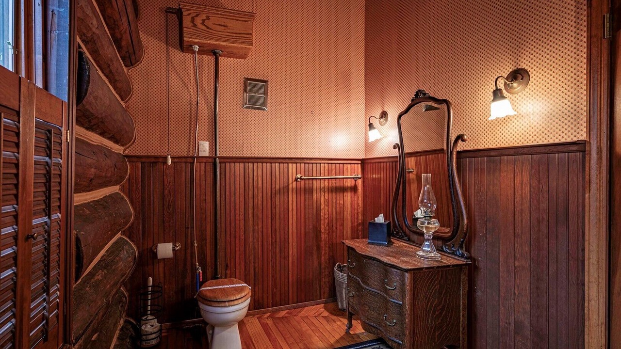 Photo of Bedroom in Town of Webb