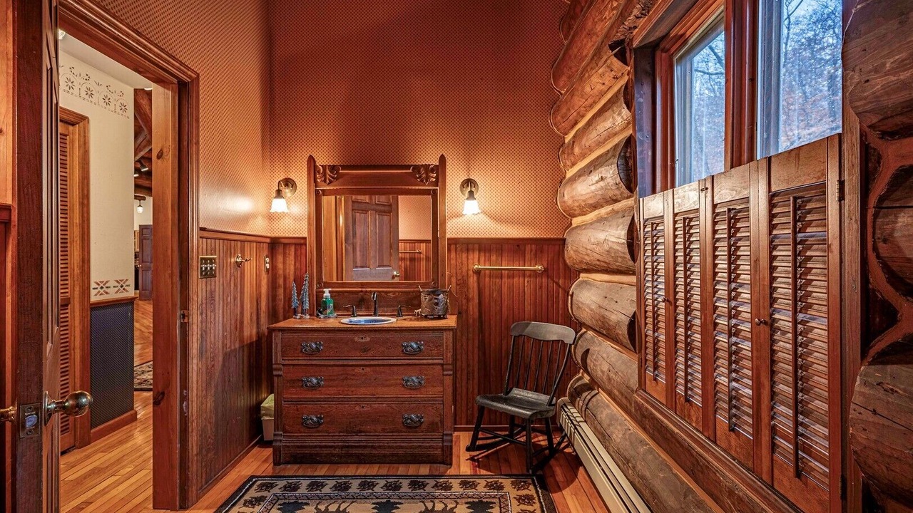 Photo of Bedroom in Town of Webb