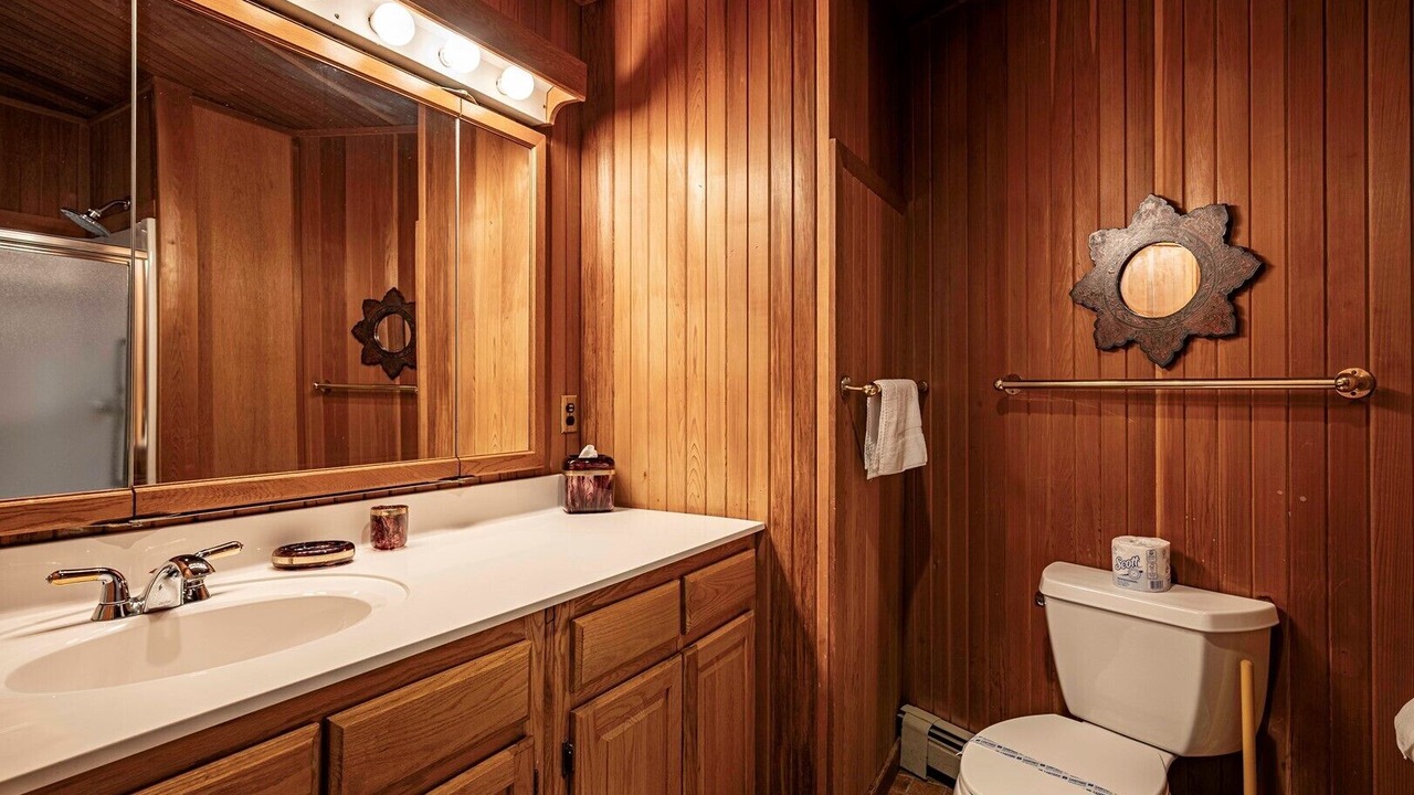 Photo of Bathroom in Town of Webb