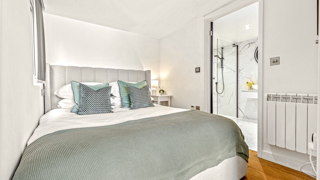 Photo of Bedroom in Henley