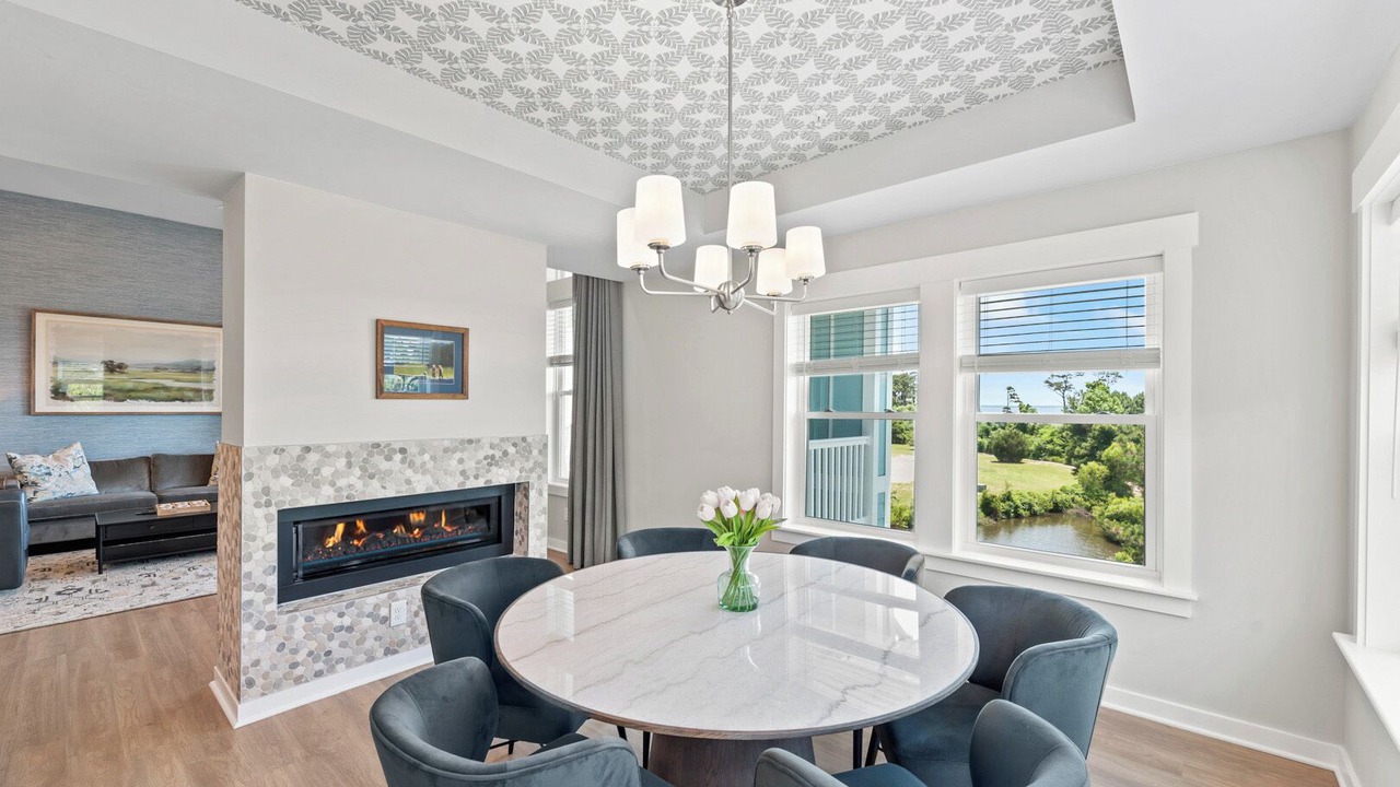 Photo of Livingroom in Bermuda Bay