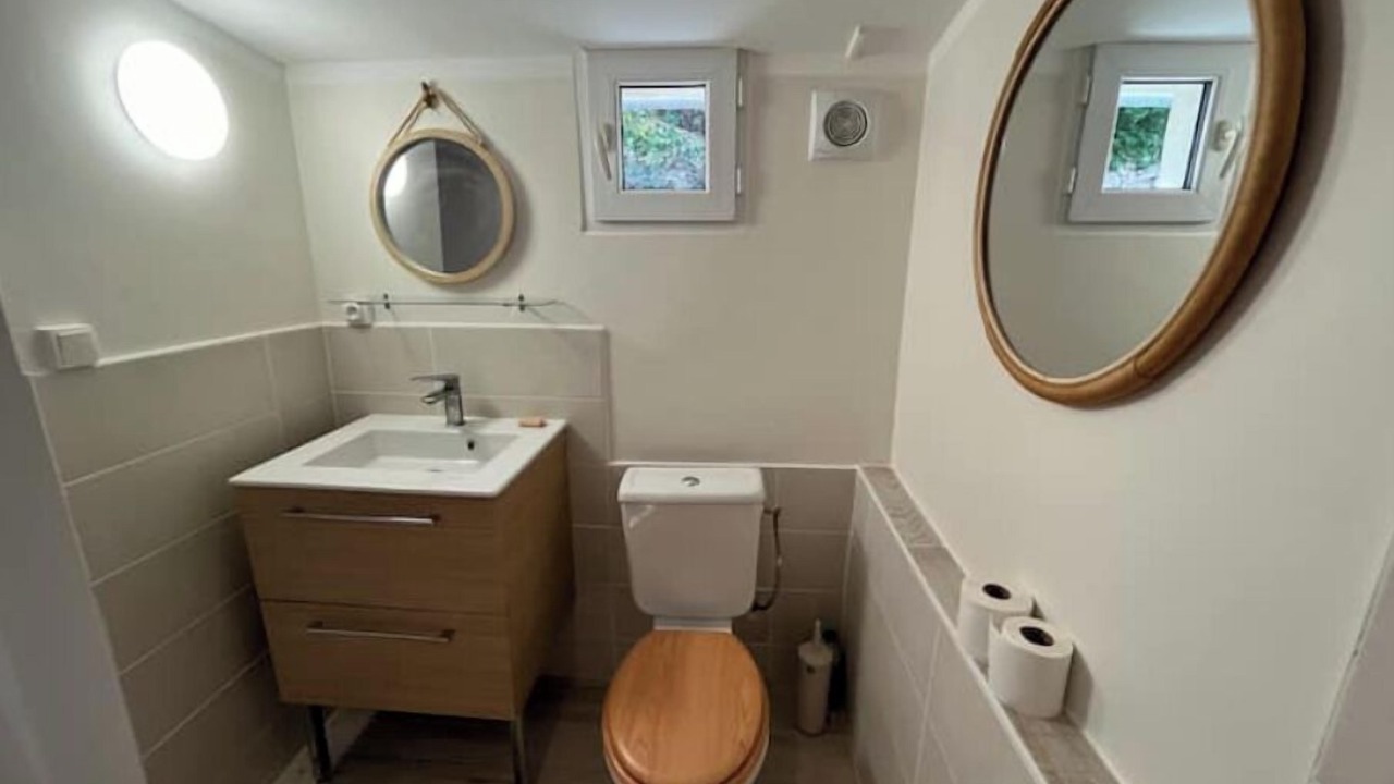 Photo of Bathroom in Causse-de-la-Selle