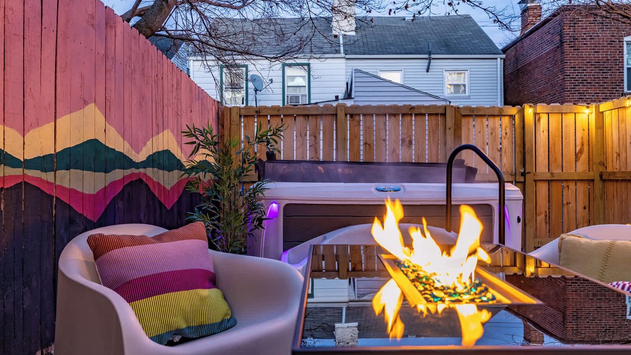 Photo of Outdoor in South Side Flats