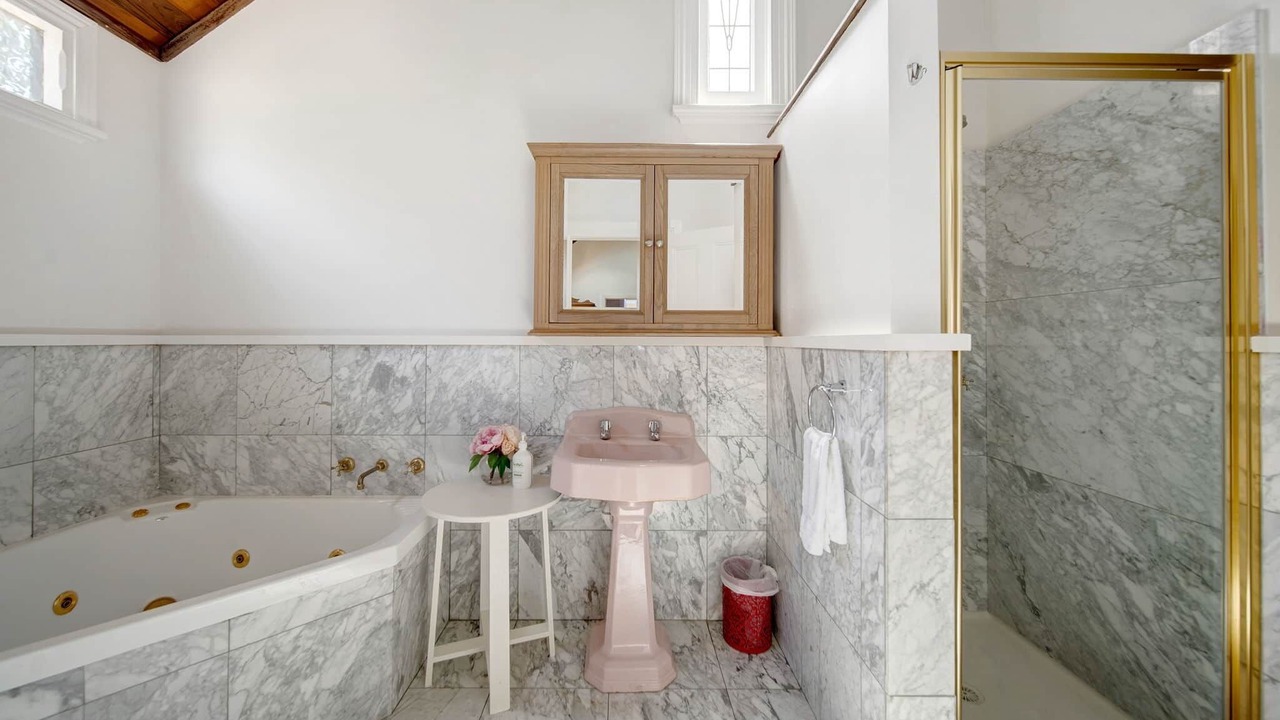 Photo of Others in Castlemaine