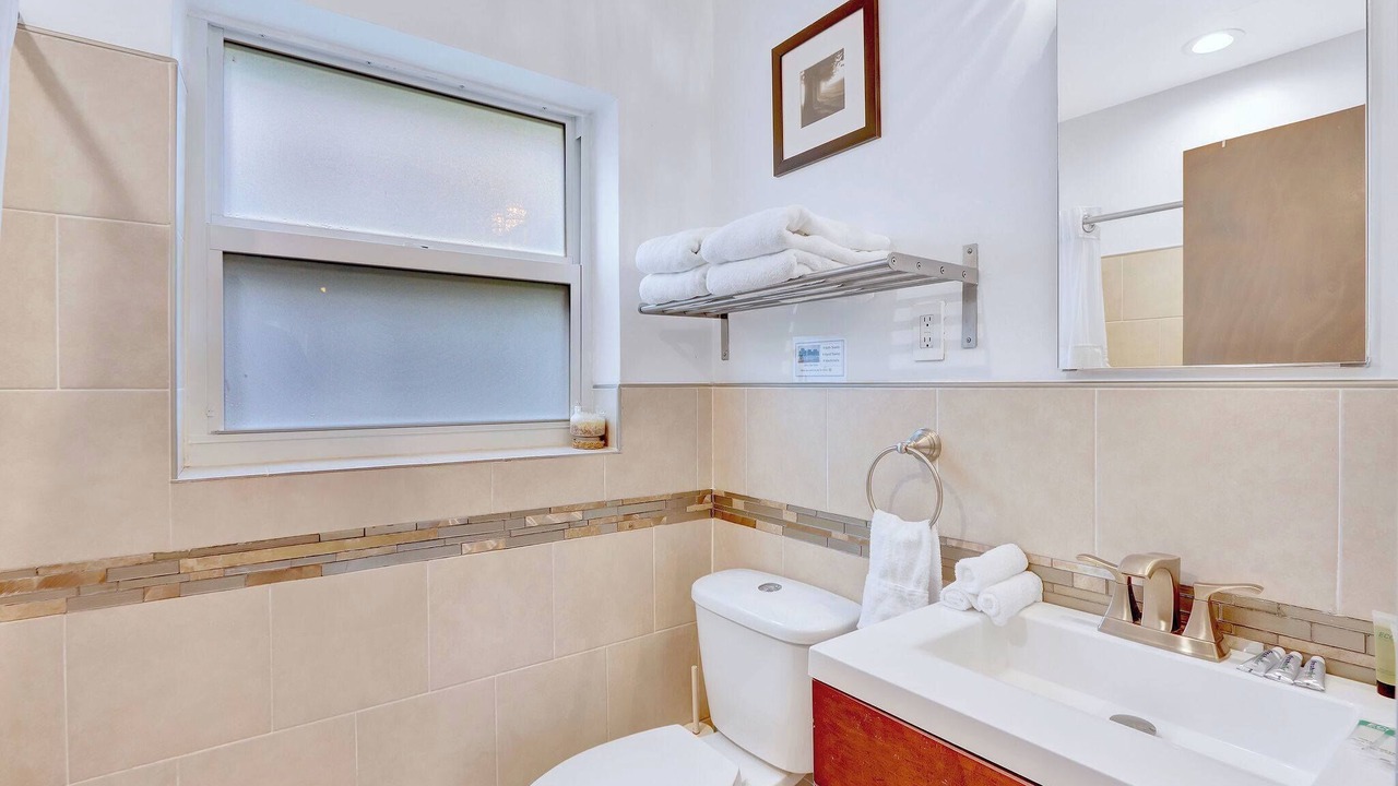Photo of Bathroom in Hendricks and Venice Isles
