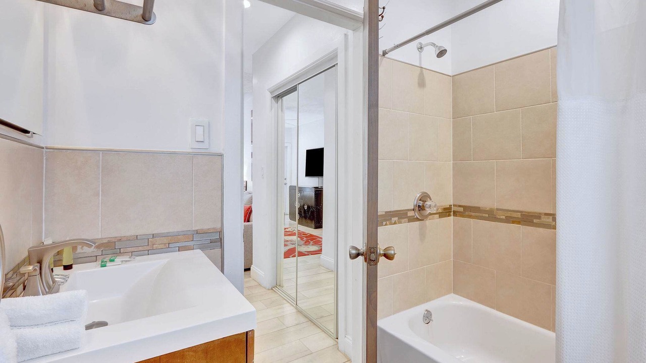 Photo of Bathroom in Hendricks and Venice Isles