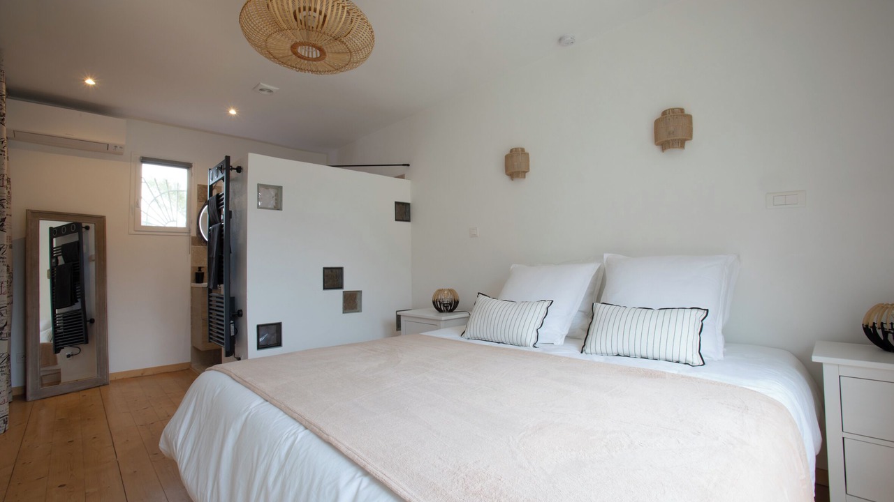 Photo of Bedroom in Condorcet