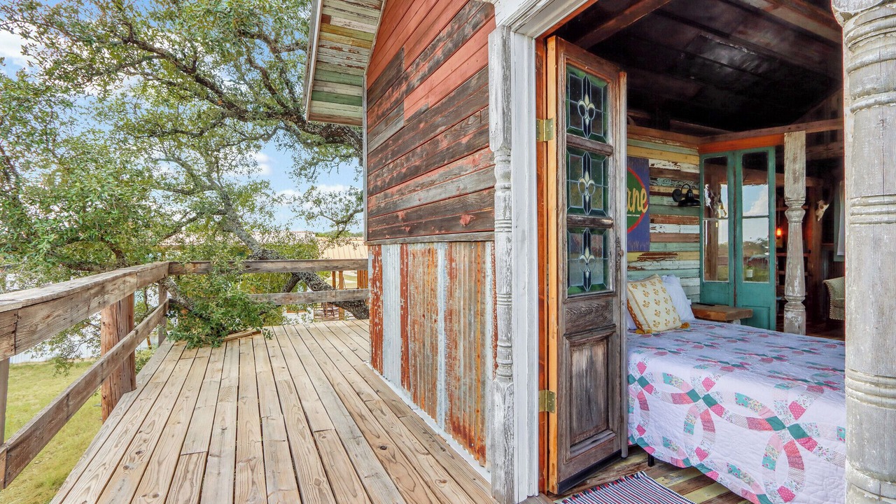Photo of Bedroom in Lampasas