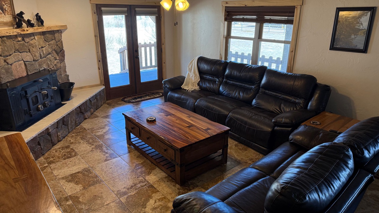 Photo of Livingroom in South Fork