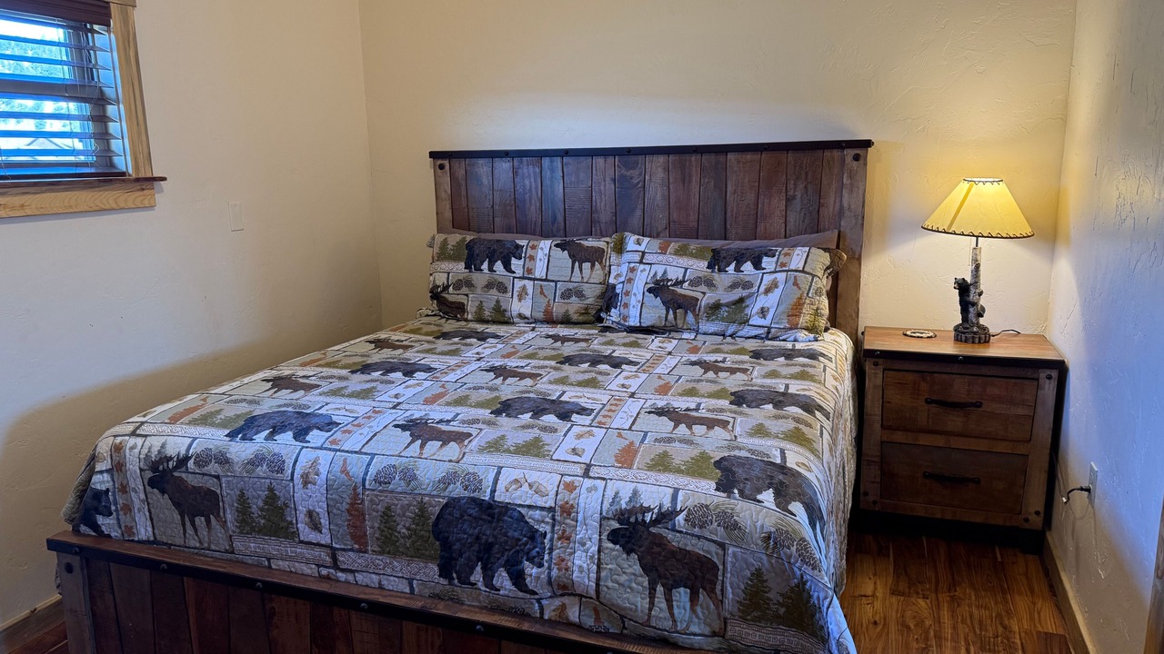 Photo of Bedroom in South Fork